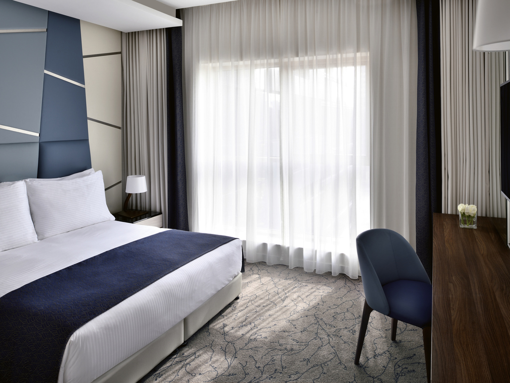 Mövenpick Hotel Apartments Downtown Dubai — 12/14