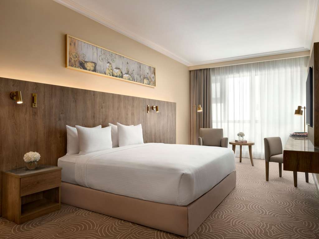 Mövenpick Hotel & Residence Hajar Tower Makkah - Image 2