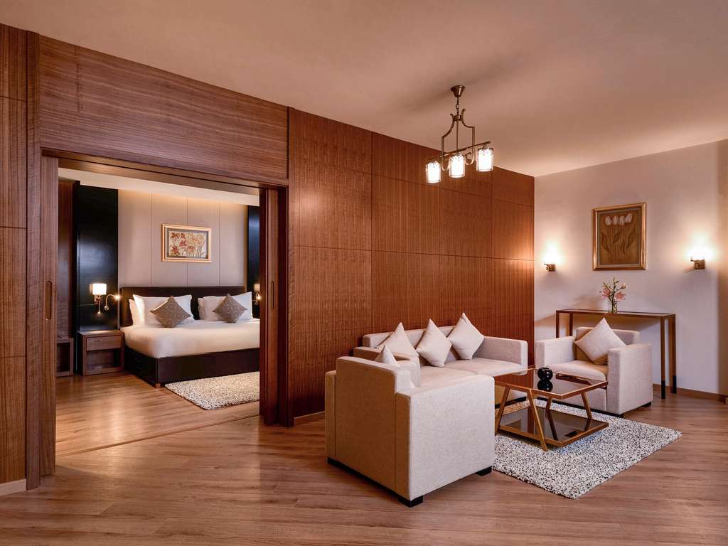 Hotel 5