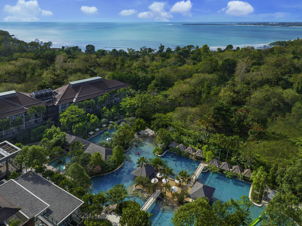 Mövenpick Resort & Spa Jimbaran Bali - Image 1