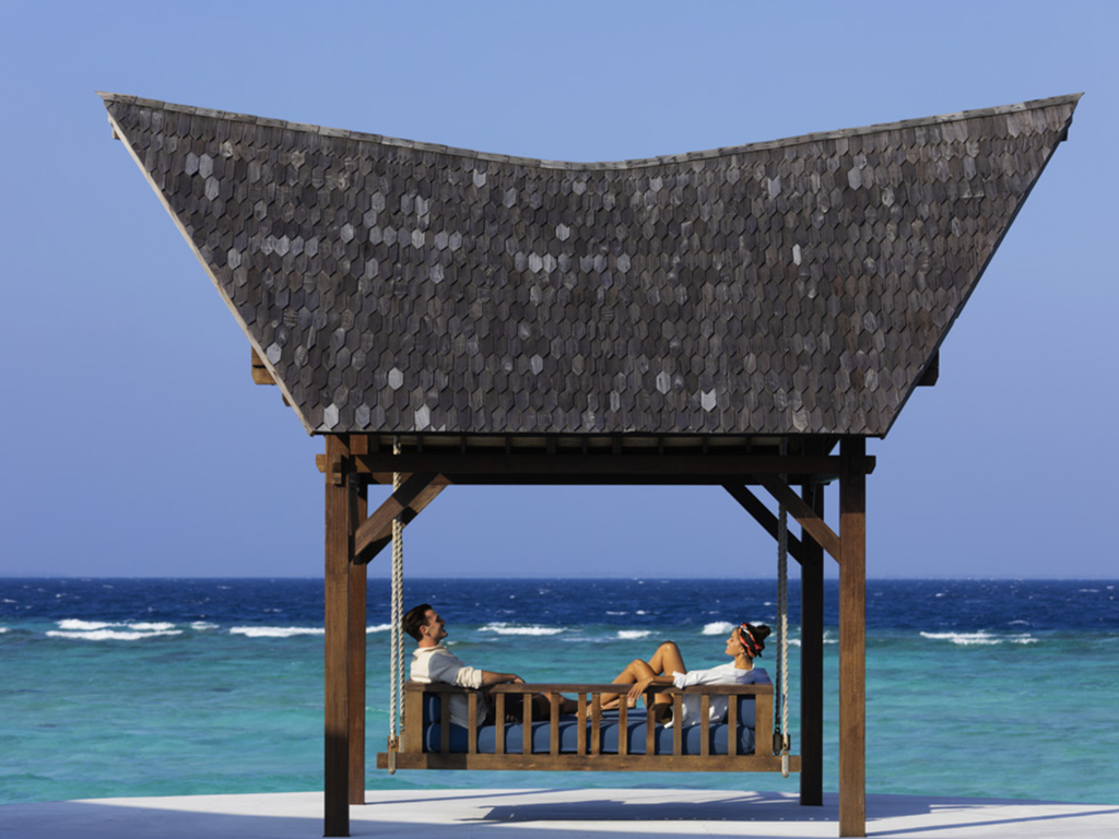 Mövenpick Resort Kuredhivaru Maldives - Image 2