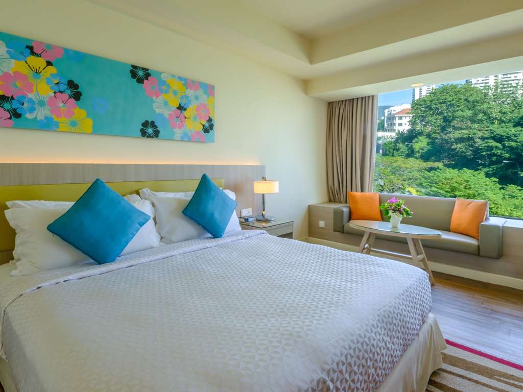 Mercure Penang Beach Superior Room King Bed