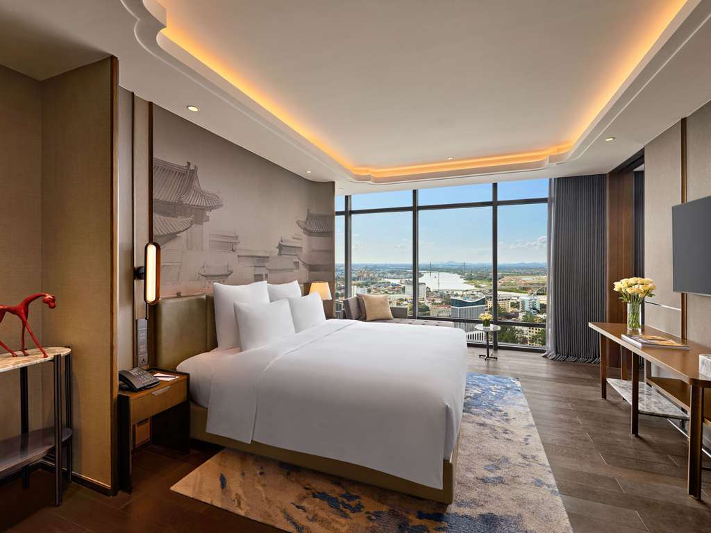 Rooms 1