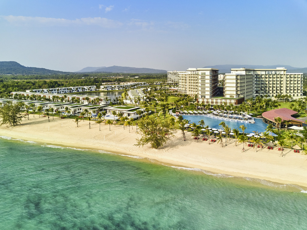 Mövenpick Resort Waverly Phu Quoc - Image 1