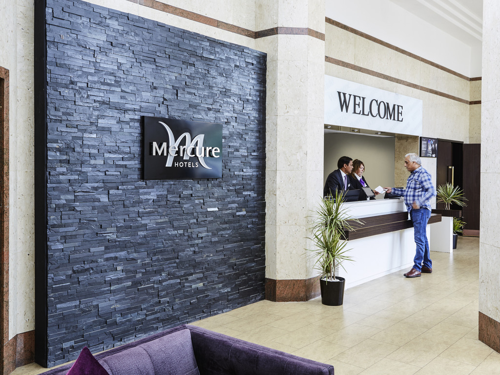 Mercure St Helens - Image 4