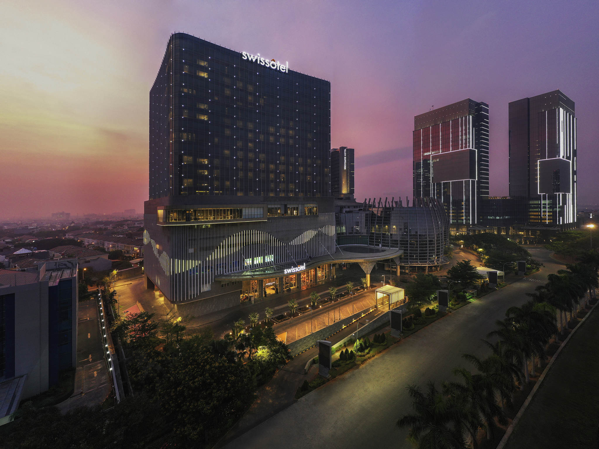Hotel In Jakarta Swissotel Jakarta Pik Avenue