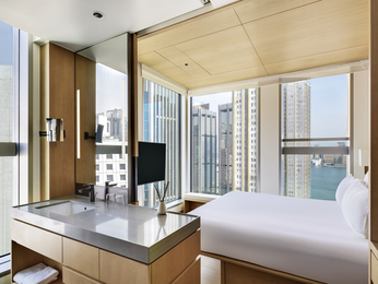 Superior Room, 1 King Bed, Harbourside
