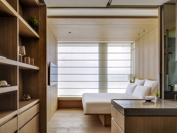 Superior Room, 1 King Bed, City View