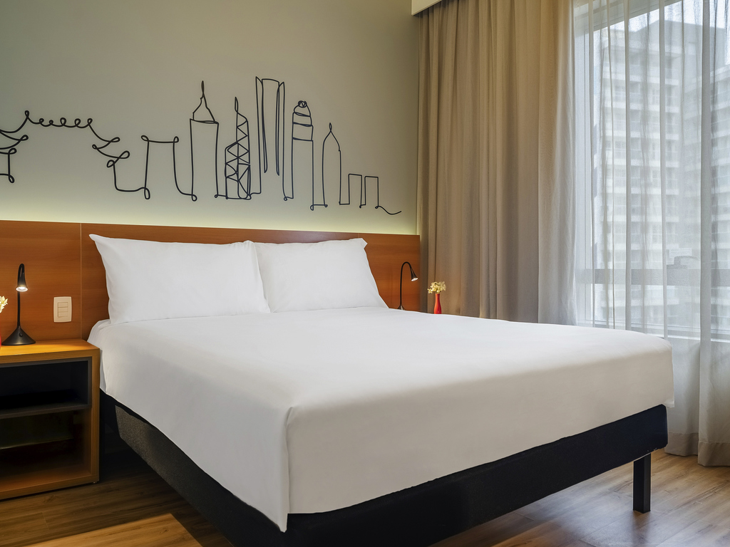 ibis Styles SP Downtown - Image 1