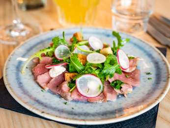 Antiq restaurant picture