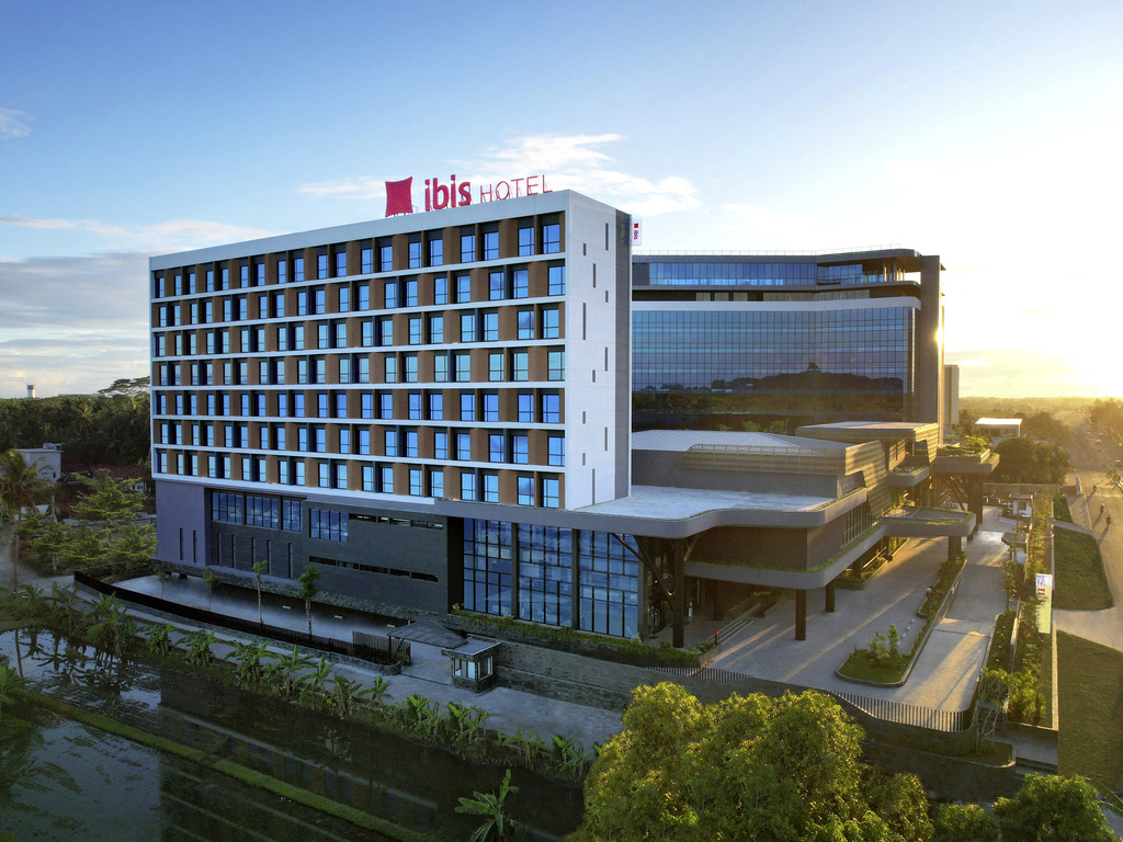 ibis Джокьярта Международный аэропорт Кулон Прого - Image 1