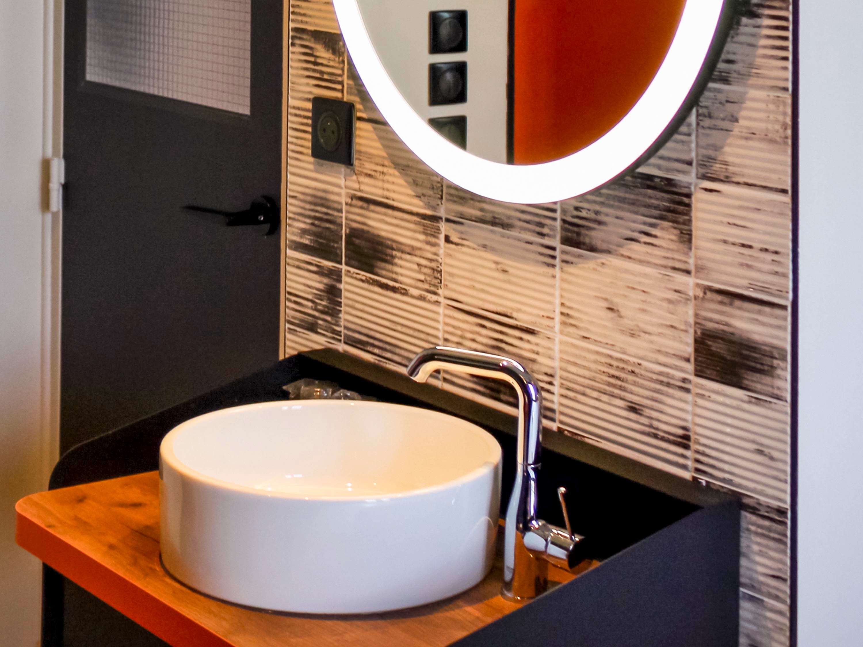 Chambre Standard avec 2 lits simples — photo 2