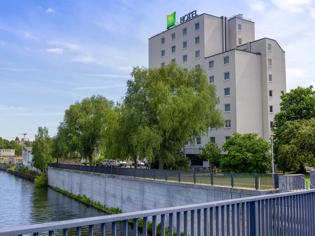 ibis Styles Berlim Treptow - Image 2