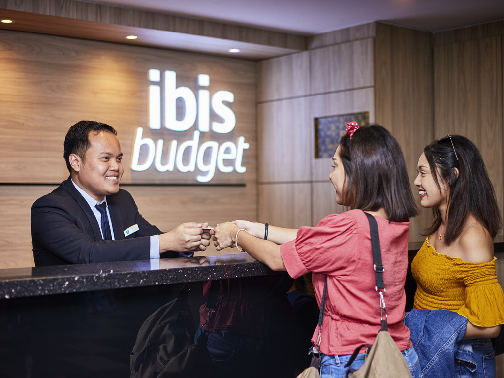 Ibis Budget Singapore Ruby - Image 1