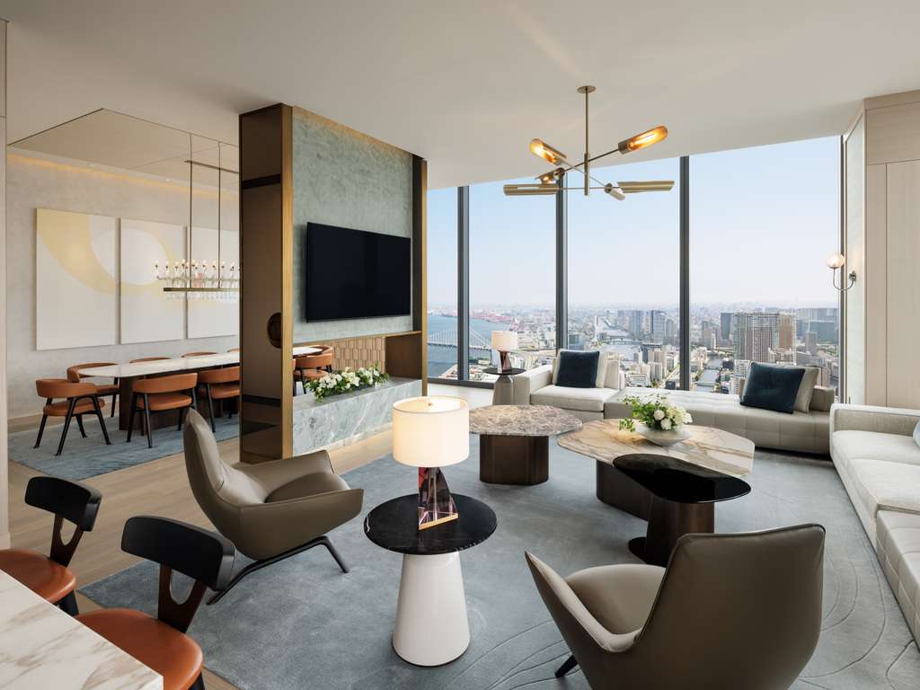 SUITE SHIBAURA 1 CHAMBRE King - 222 m², accès au salon avec vue sur Tokyo Tower et la skyline — photo 3