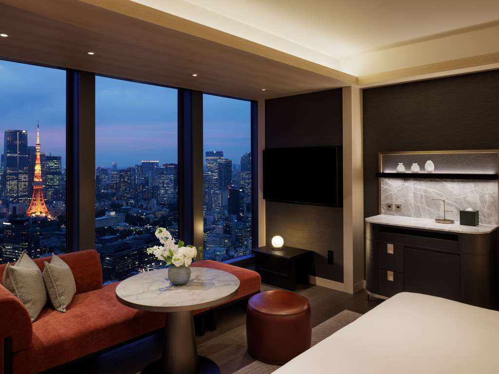 SUITE FAIRMONT GOLD King de 88 m² avec accès au salon, et séjour et chambre séparés — photo 3