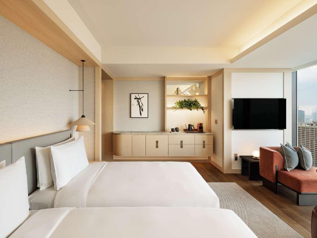 Chambre SIGNATURE Twin spacieuse de 59 m² avec vue panoramique sur la ville et en étage élevé — photo 3