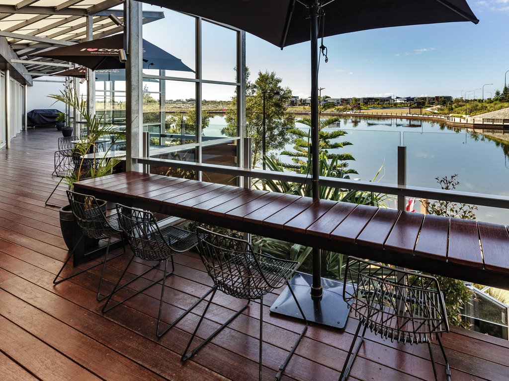 Mercure Sunshine Coast Kawana Waters - Image 3