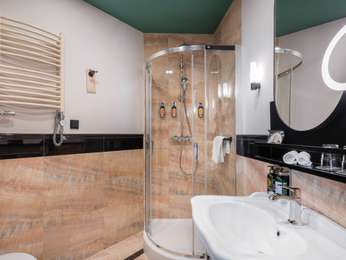 Classic room with two single beds, photo 3