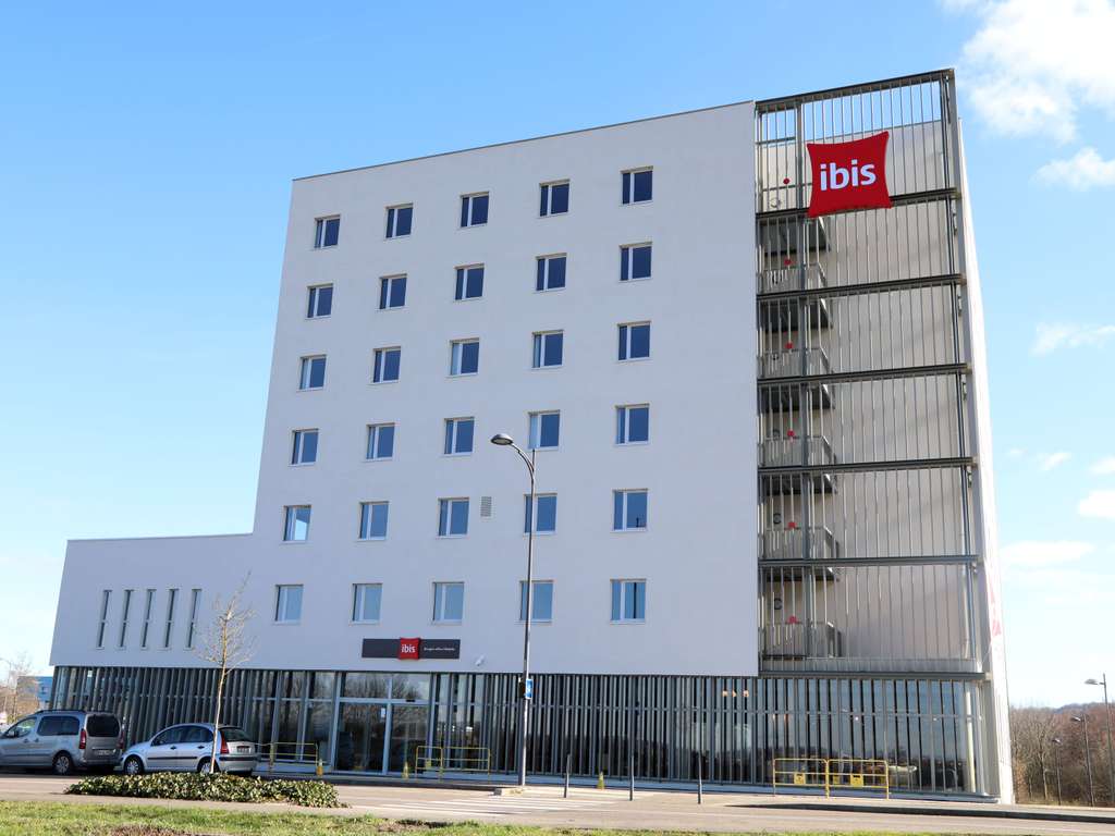 Ibis Bourgoin Jallieu Medipole - Image 1