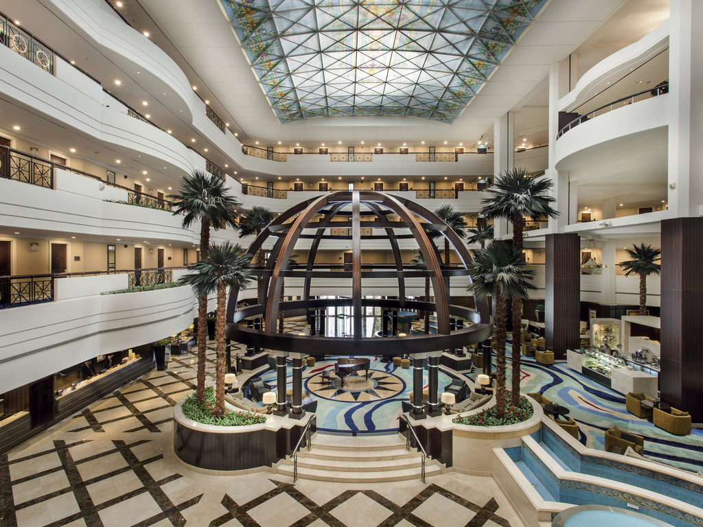 Mövenpick Grand Al Bustan Dubai - Image 1