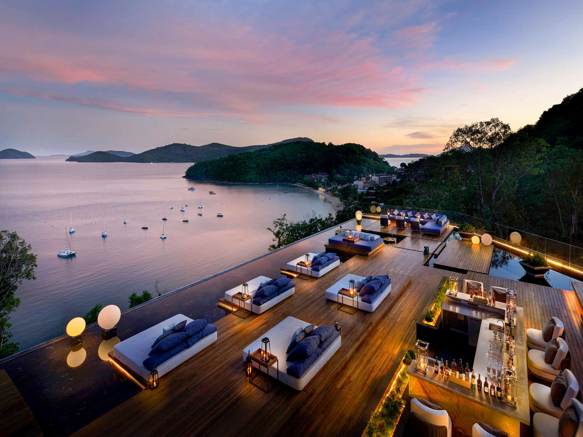 Sri Panwa Phuket Luxury Villas 5*. V Villas Phuket - MGALLERY. Keemala 5 Пхукет. Фитнес на террасе.