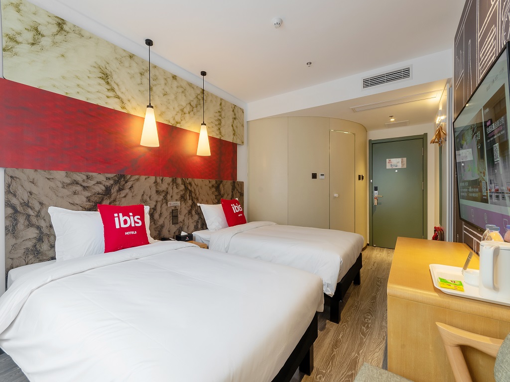 ibis Chongqing Jiangbei Airport Shuanglong Avenue Hotel - Image 3