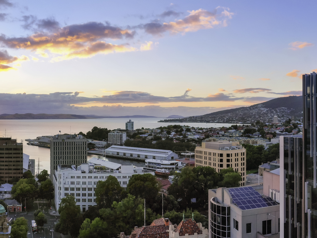 Mövenpick Hotel Hobart - Image 1