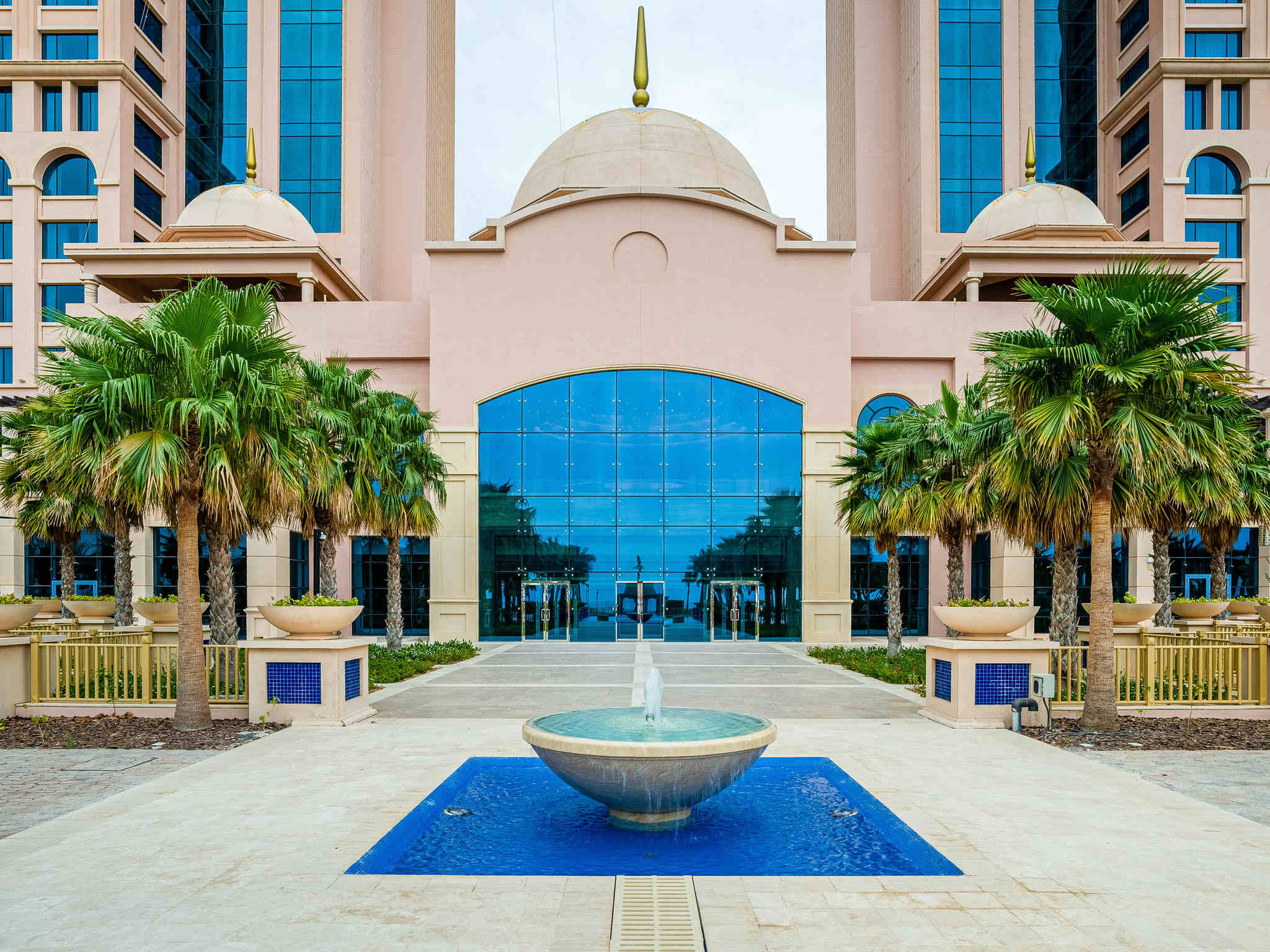 Erth abu dhabi hotel. Отель Rixos Marina Abu Dhabi 5.