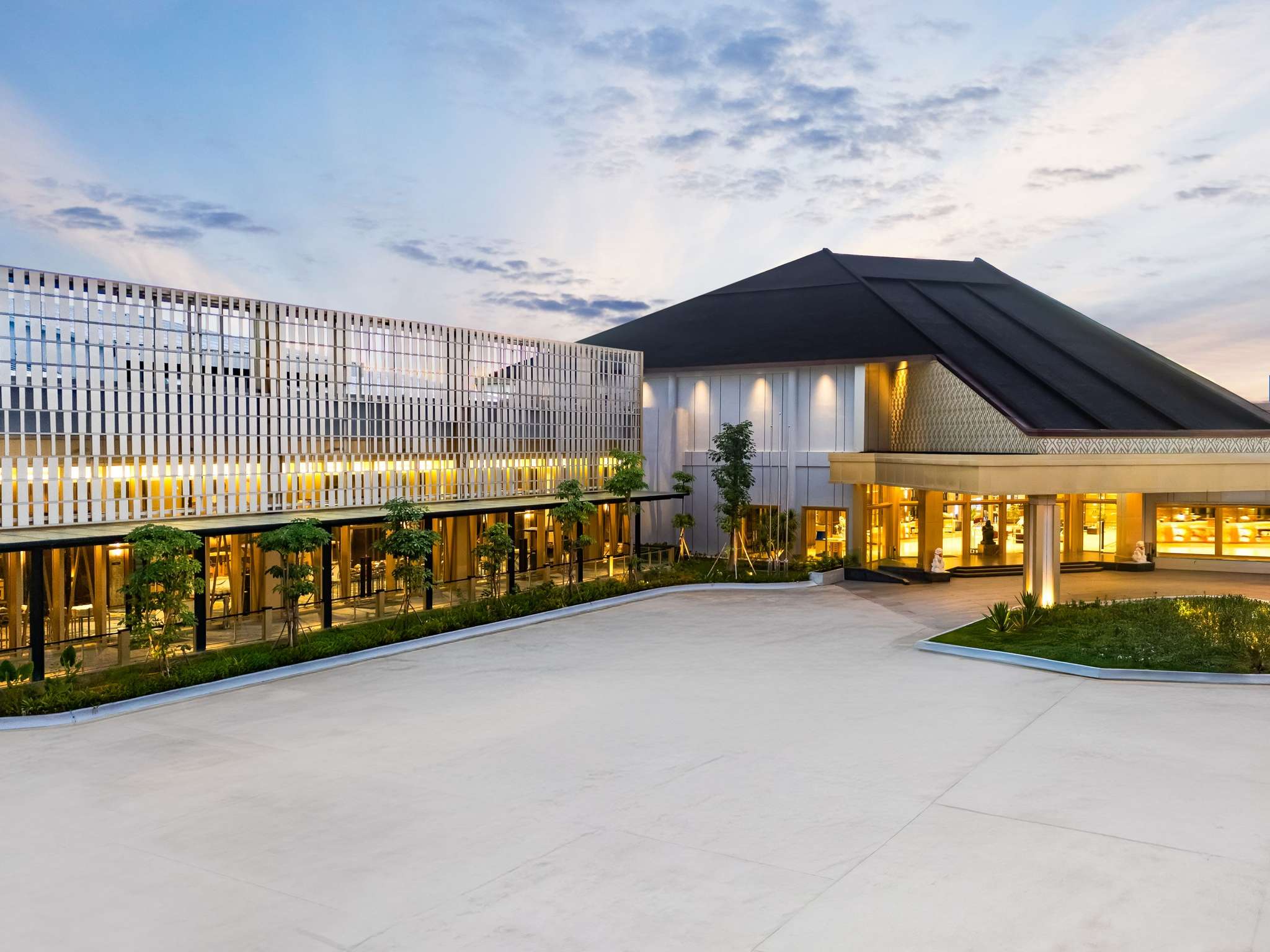 The Restaurant at Novotel Pontianak Convention Centre