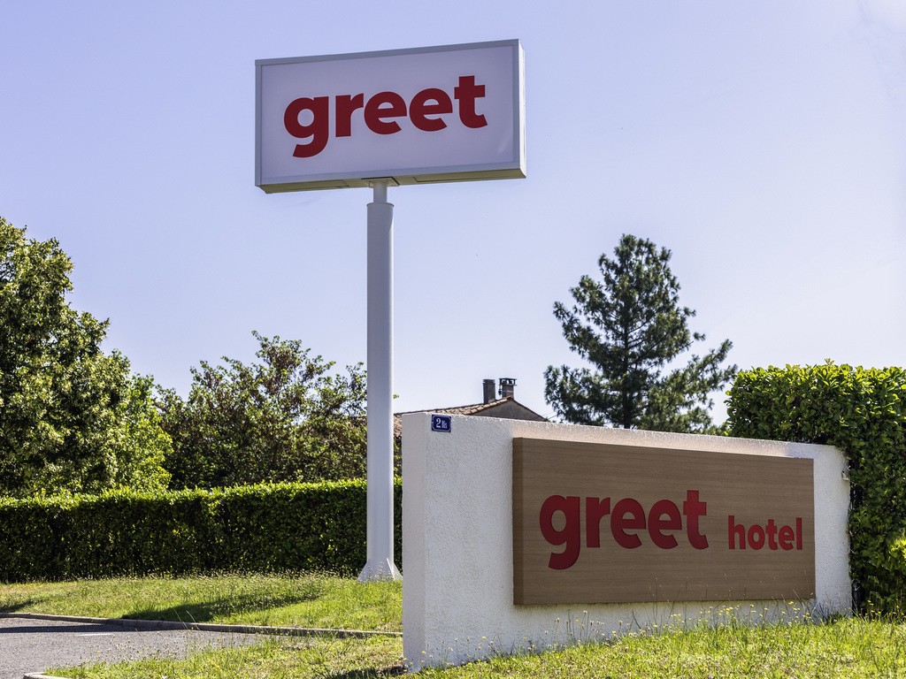 greet Hotel Castres-Saïx - Image 2