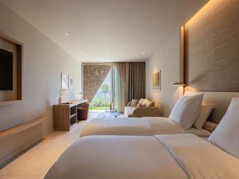 Deluxe Room with 2 twin beds and 1 Sofa bed