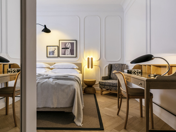 Deluxe room.