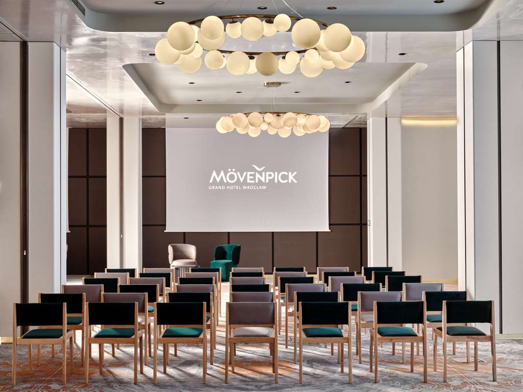 Mövenpick Grand Hotel Wroclaw - Image 4