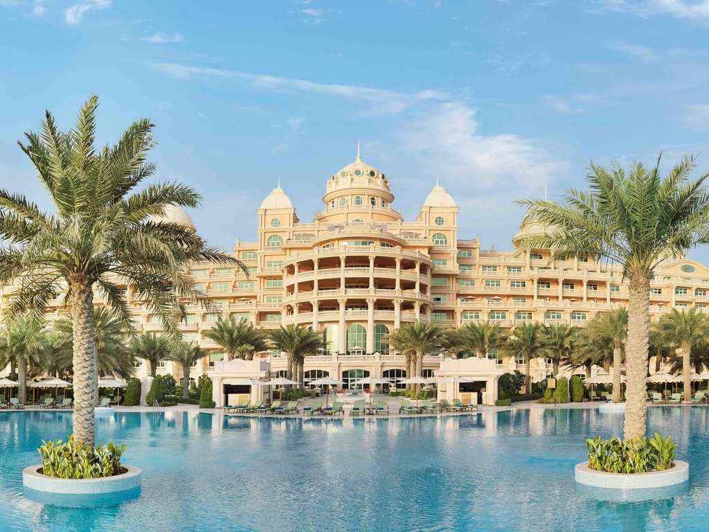 Raffles The Palm - Romantic hotels in dubai