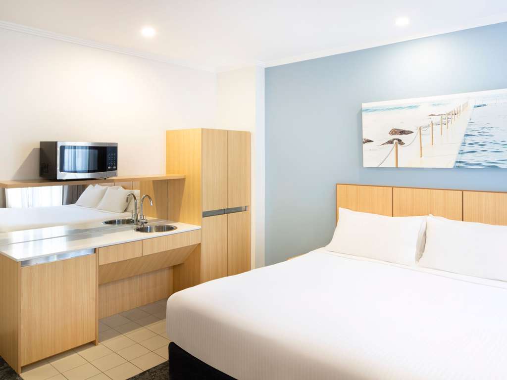 Mercure Sydney Manly Warringah - Image 1