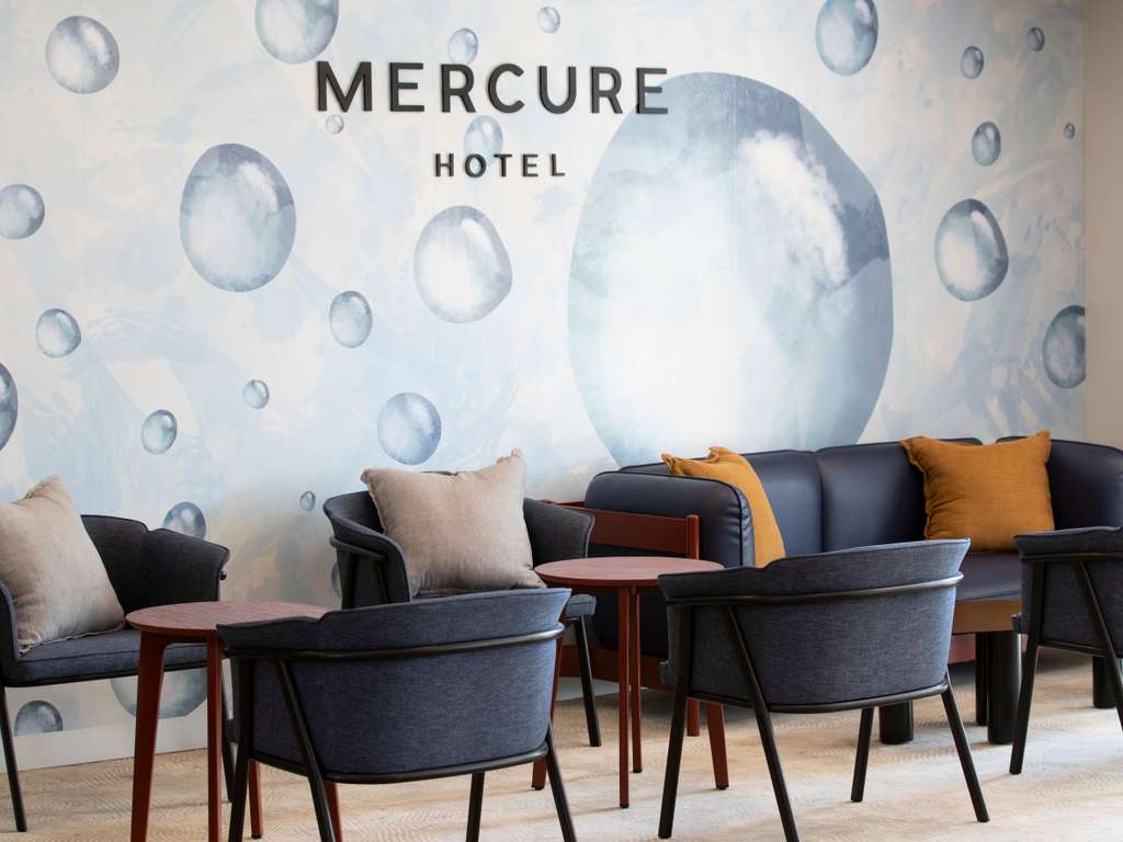 Mercure Sydney Blacktown - Image 2