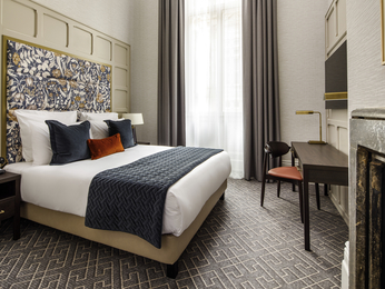 Deluxe Room with one double bed