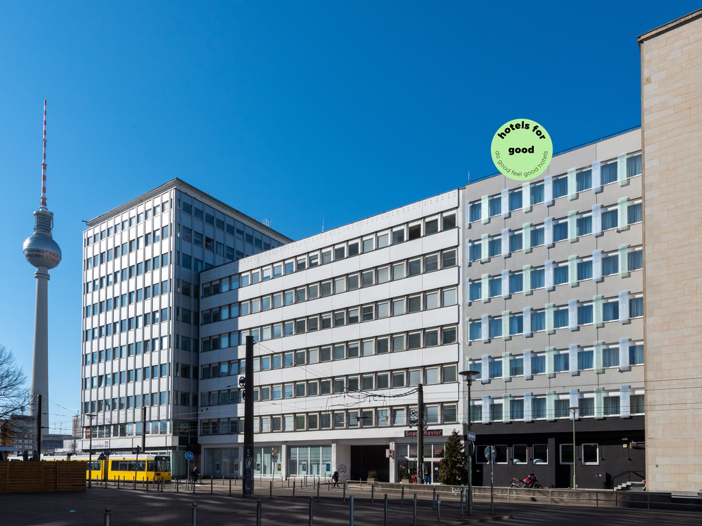 greet Berlin Alexanderplatz - Image 1