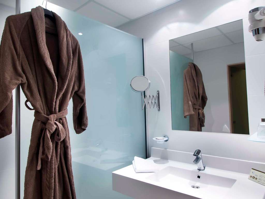 ibis Styles Charleroi Airport Aero 44 - Image 4