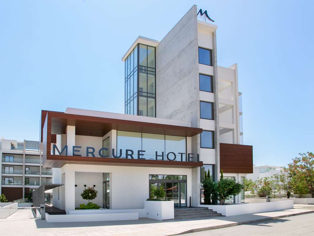 Mercure Larnaca Beach Resort - Image 2