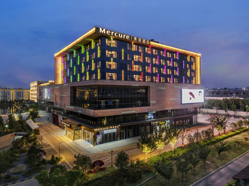 Mercure Suzhou HSR New Town - Image 1