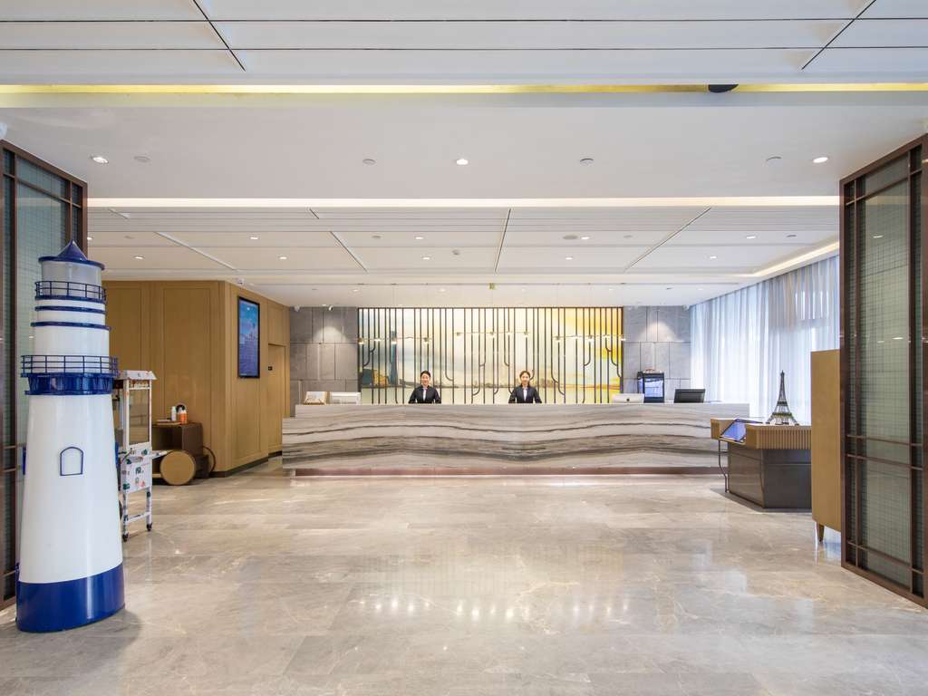 Mercure Zhuhai Xiangzhou Coast - Image 3