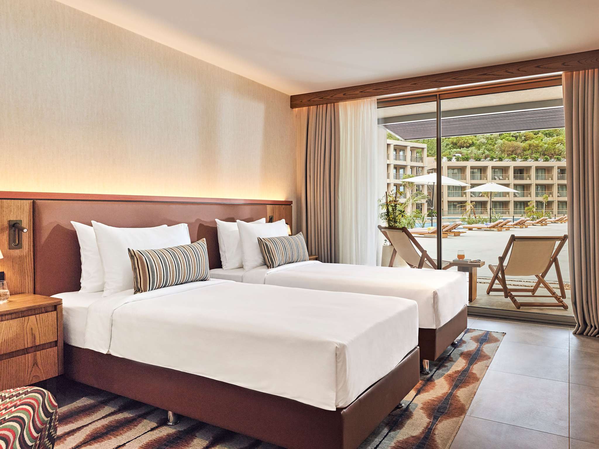 Hotel odalari. Ammos hotel bodrum. Ramos hotel bodrum. Бодрум отель lujo bodrum 5. Anadolu hotel bodrum 4* гюмб.