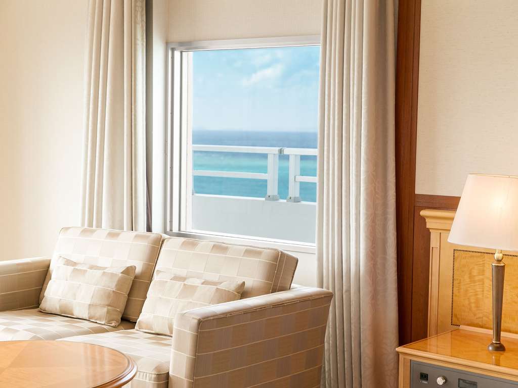 Suite Executive avec 4 lits simples, 2 chambres et vue sur l'océan — photo 5