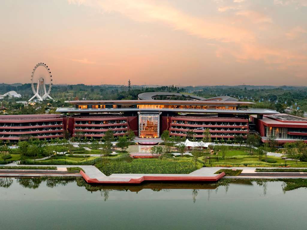 Chengdu Expo Waterfall Hotel - MGallery Collection - Image 1