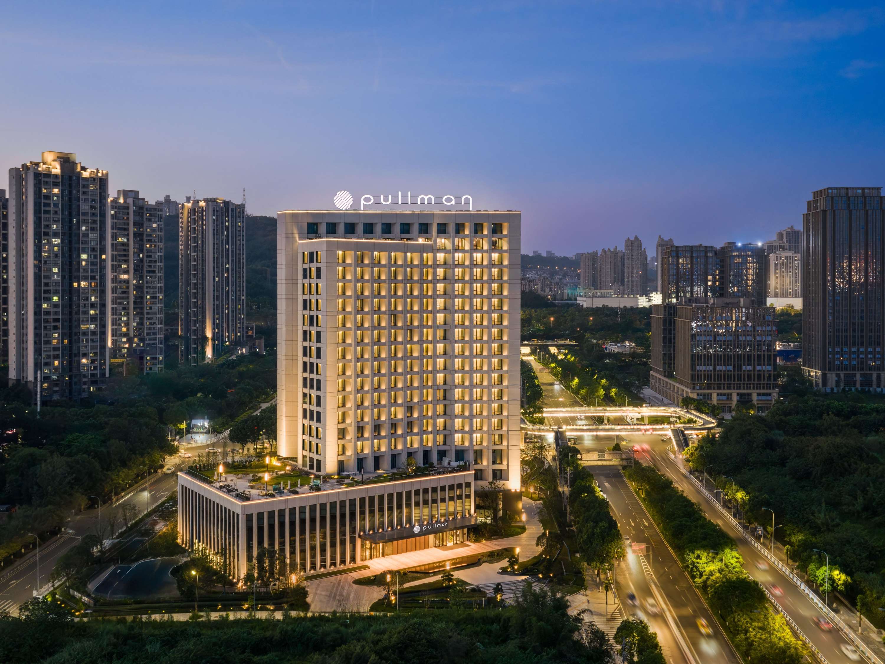 重庆曦越雅高铂尔曼酒店