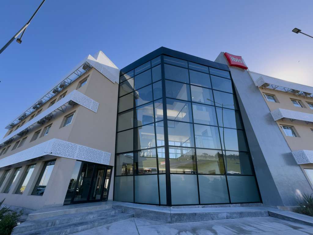 ibis Puerto General San Martin - Image 2