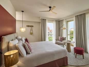 Superior Room with 2 single beds or 1 king-size bed, photo 2