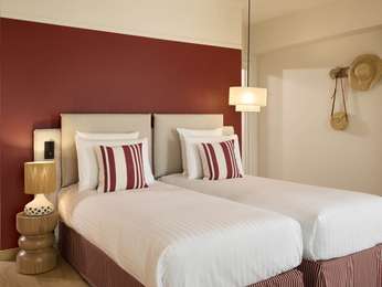 Superior Room with 2 single beds or 1 king-size bed, photo 3